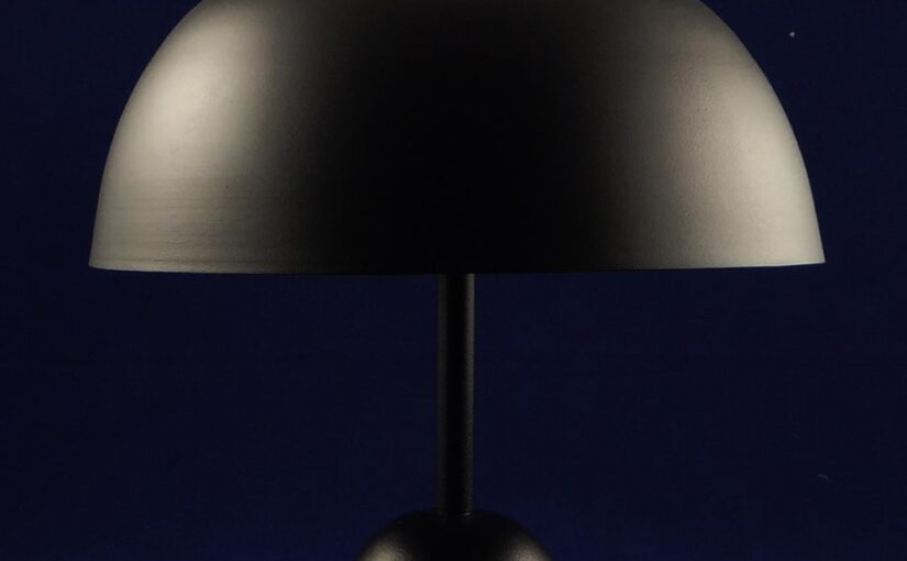 MUSHROOM TABLE LAMP